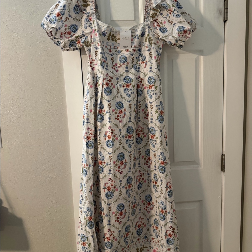 Henly Floral Maxi Dress in White with Blue & Red Print